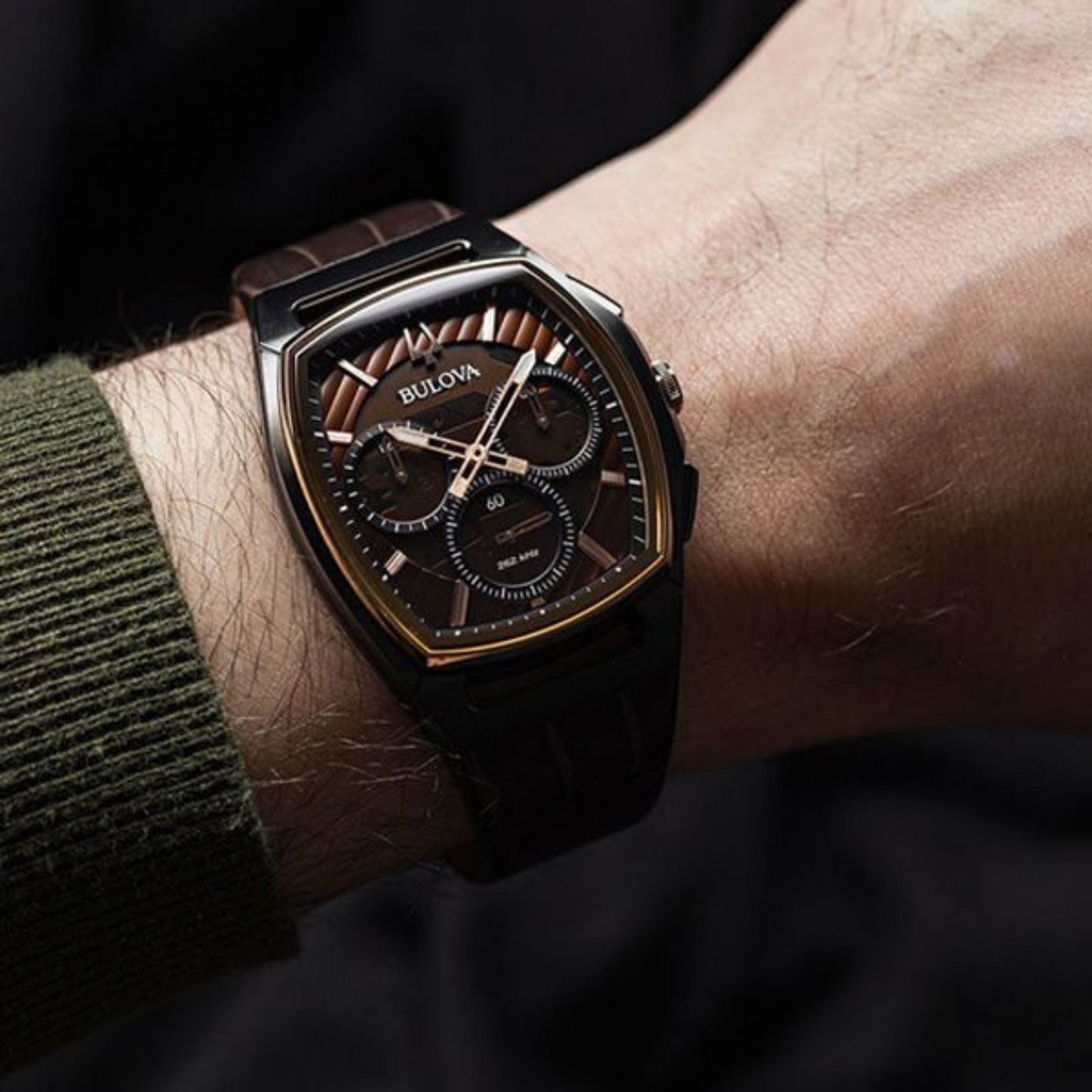 BULOVA CURV - BROWN